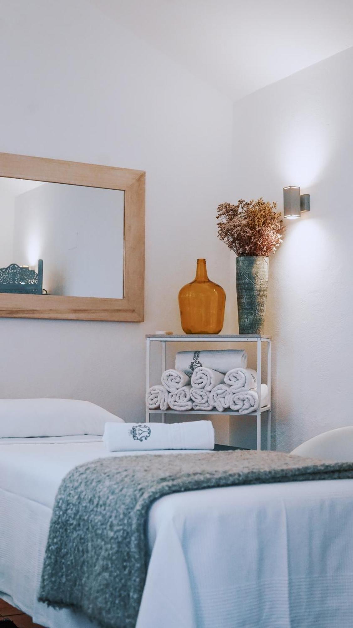 Suites Cortijo Fontanilla Кониль-де-ла-Фронтера Экстерьер фото
