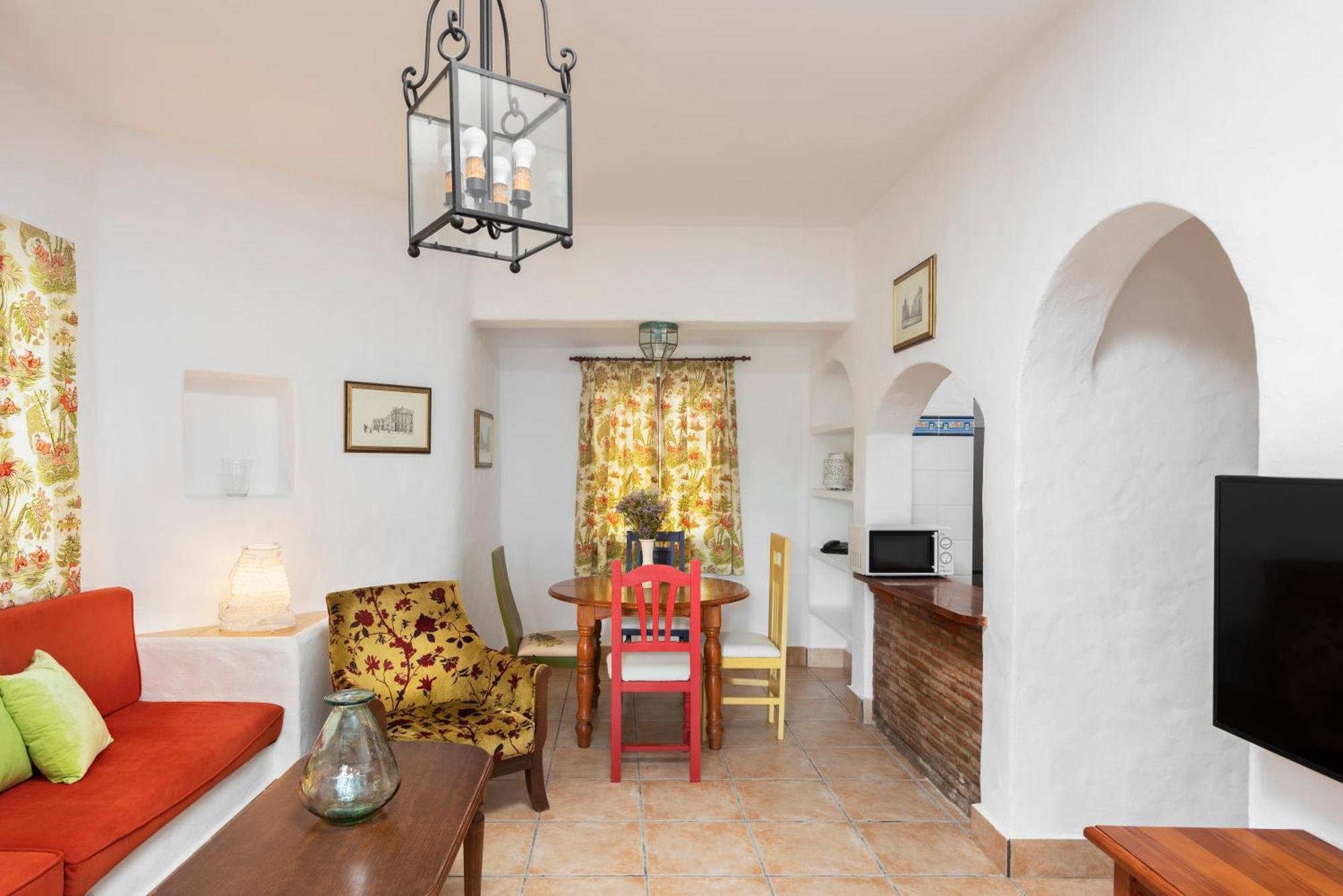 Suites Cortijo Fontanilla Кониль-де-ла-Фронтера Экстерьер фото