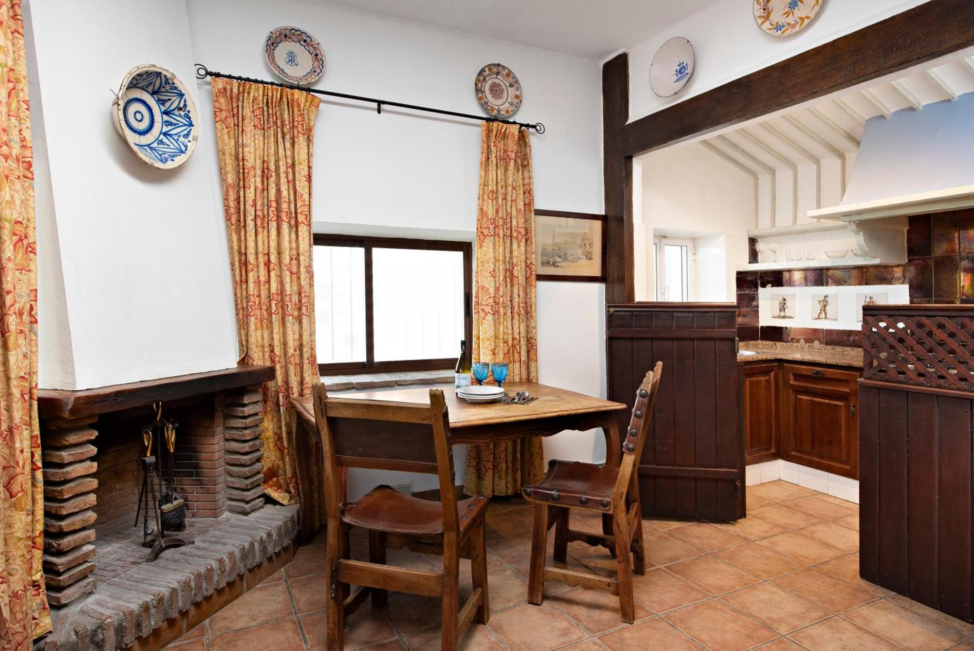 Suites Cortijo Fontanilla Кониль-де-ла-Фронтера Экстерьер фото