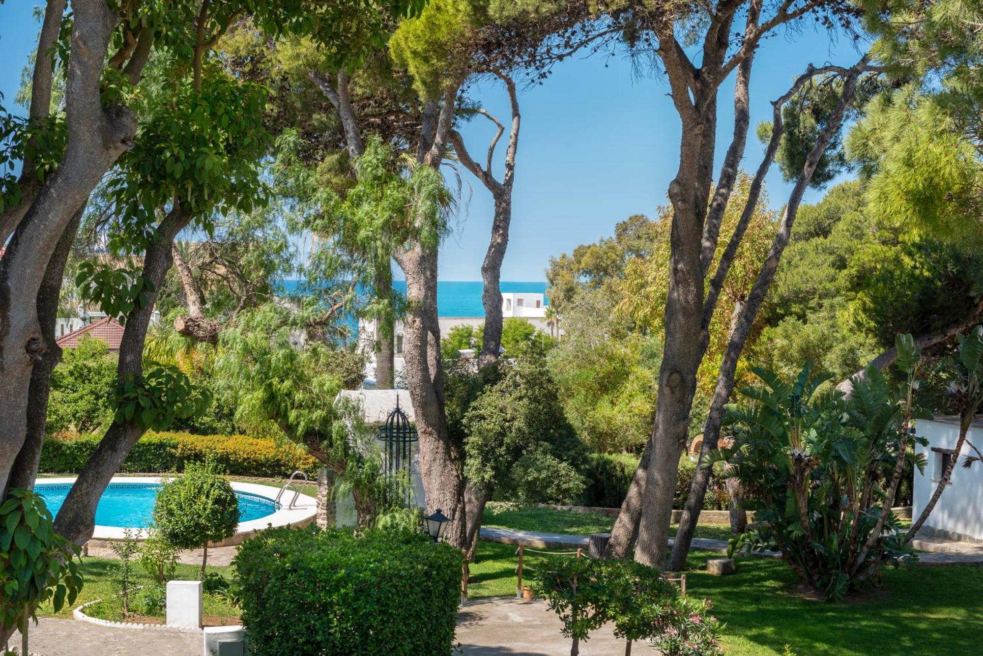 Suites Cortijo Fontanilla Кониль-де-ла-Фронтера Экстерьер фото